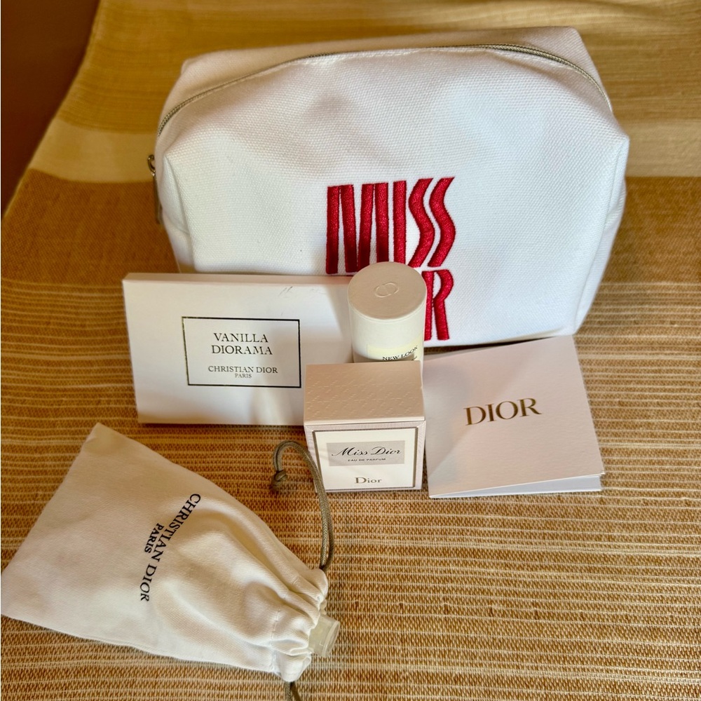 Dior Miss Dior White and Pink Travel Collection - Picture 6 of 6